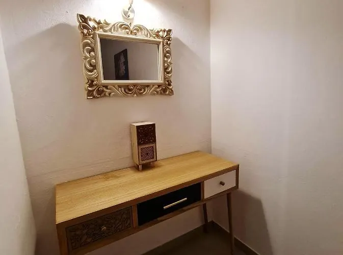 Daire Cozy In 60 M² With Balcony Garden View