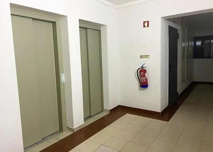 Cozy In 60 M² With Balcony Garden View * Portimão