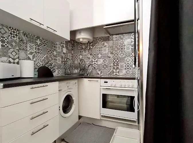 Daire Cozy In 60 M² With Balcony Garden View