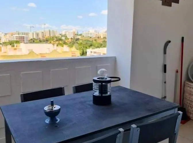 Cozy In 60 M² With Balcony Garden View Portimão